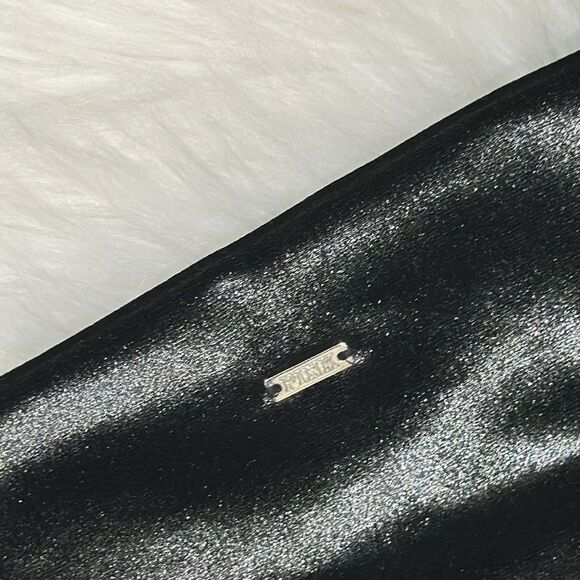 PINK
ULTIMATE BLACK SHINE HIGH-WAIST LEGGINGS - Picture 11 of 11